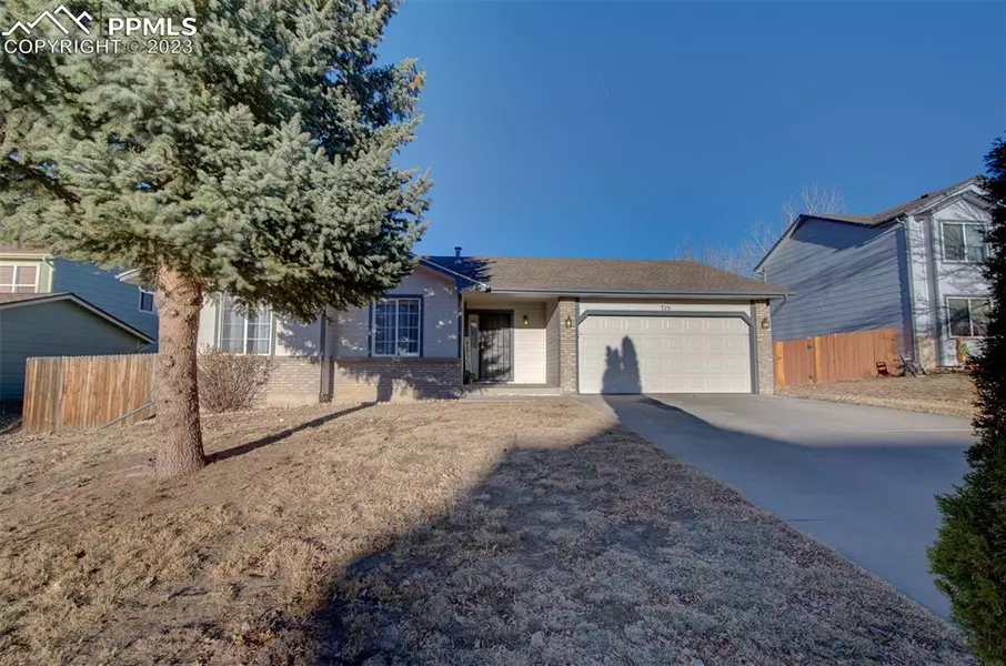 715 Stargate DR, Colorado Springs, CO 80911