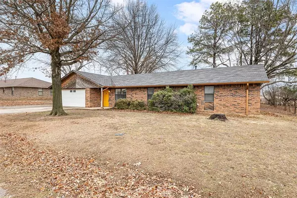 Elmore City, OK 73433,722 Arrowhead Lane