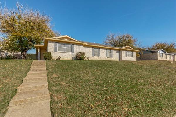 7312-7314 Vista Cliff Drive, Fort Worth, TX 76179