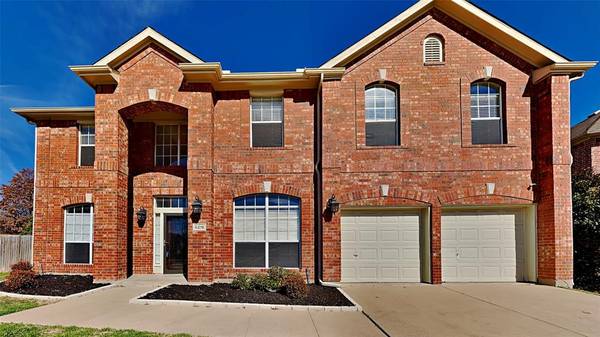 8216 Summerview Court, Fort Worth, TX 76123