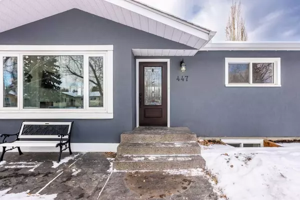 Calgary, AB T2J 0Y6,447 Astoria CRES SE