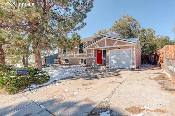 Colorado Springs, CO 80916,114 Homer DR