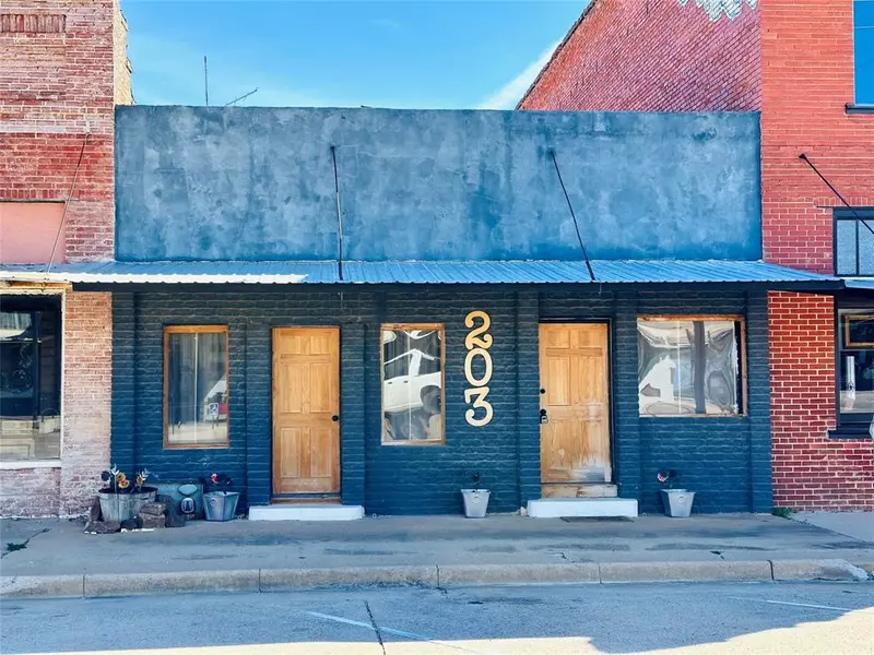 203 Market Street, Baird, TX 79504