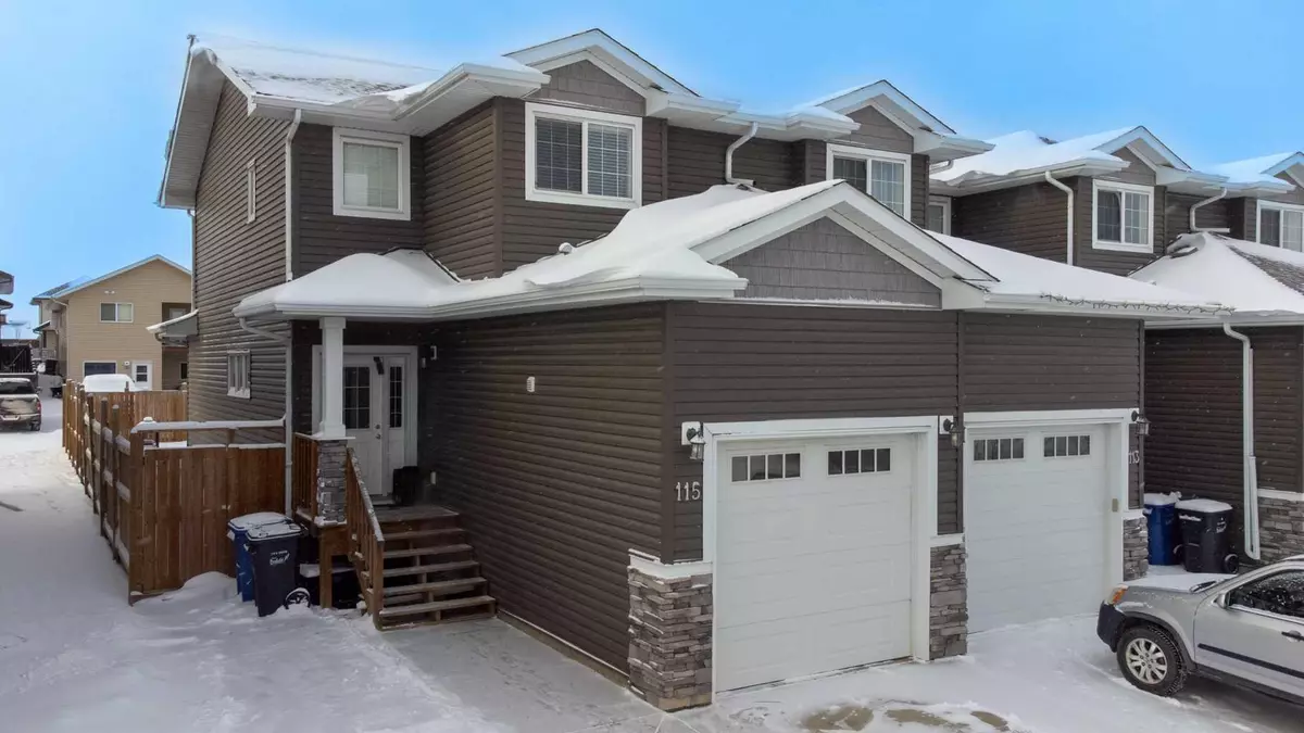 Penhold, AB T0M 1R0,115 Henderson CRES