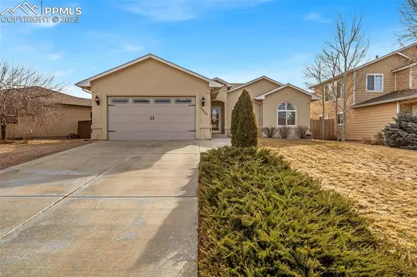 Pueblo, CO 81008,4866 Crested Hill DR