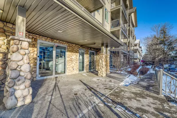 Calgary, AB T2V 5L1,736 57 AVE SW #105