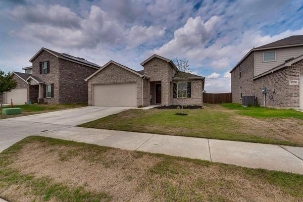 Fort Worth, TX 76036,4432 Sagecroft Road