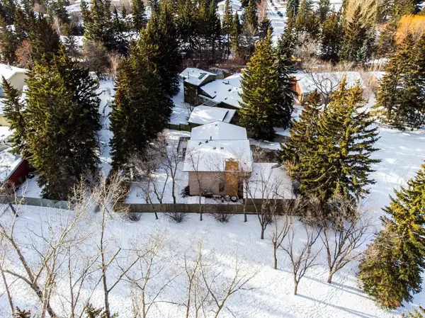 Calgary, AB T3A 1L9,5908 Dalridge HL NW