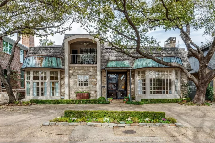 7416 Glen Albens Circle, Dallas, TX 75225