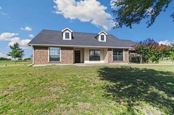 111 Harli Drive,  Trenton,  TX 75490