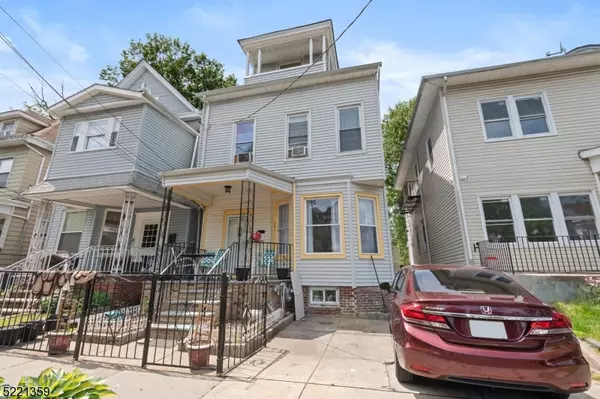 686 E 25Th St, Paterson City, NJ 07504