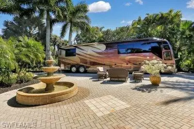 Naples, FL 34114,4991 Coach LN