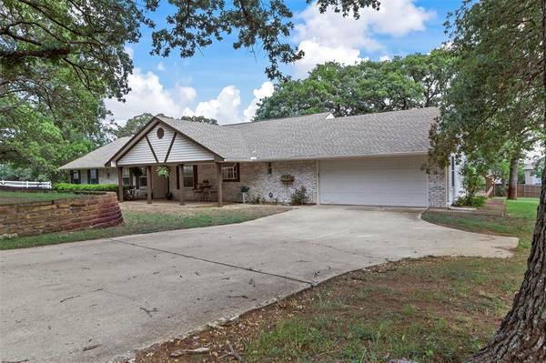 2204 Church Drive,  Corinth,  TX 76210