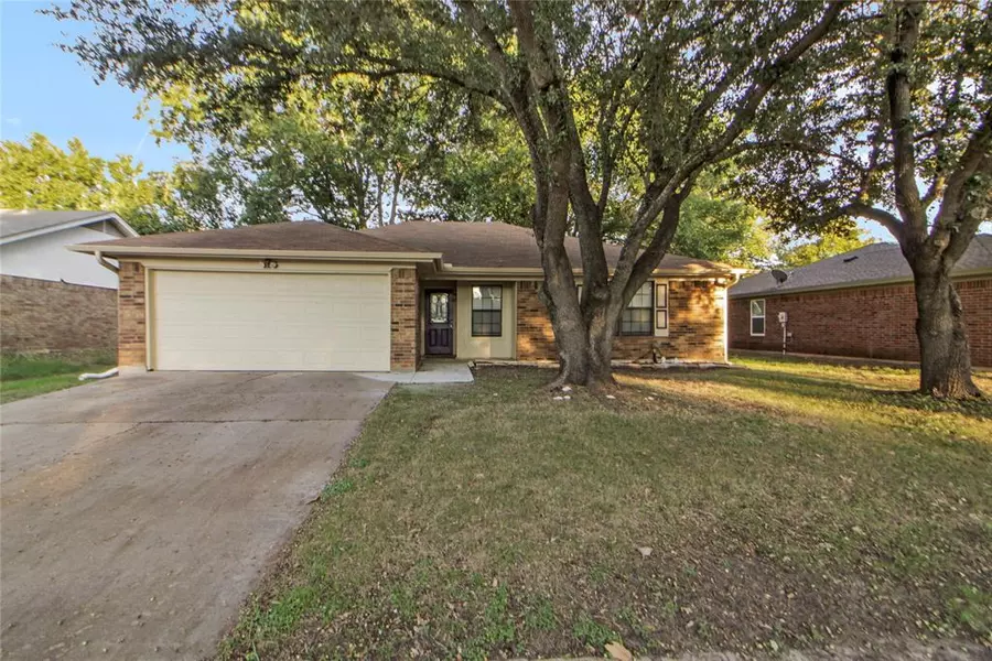 405 Blue Ridge Trail, Saginaw, TX 76179