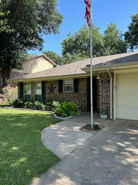 414 Oakview Drive, Grand Prairie, TX 75050