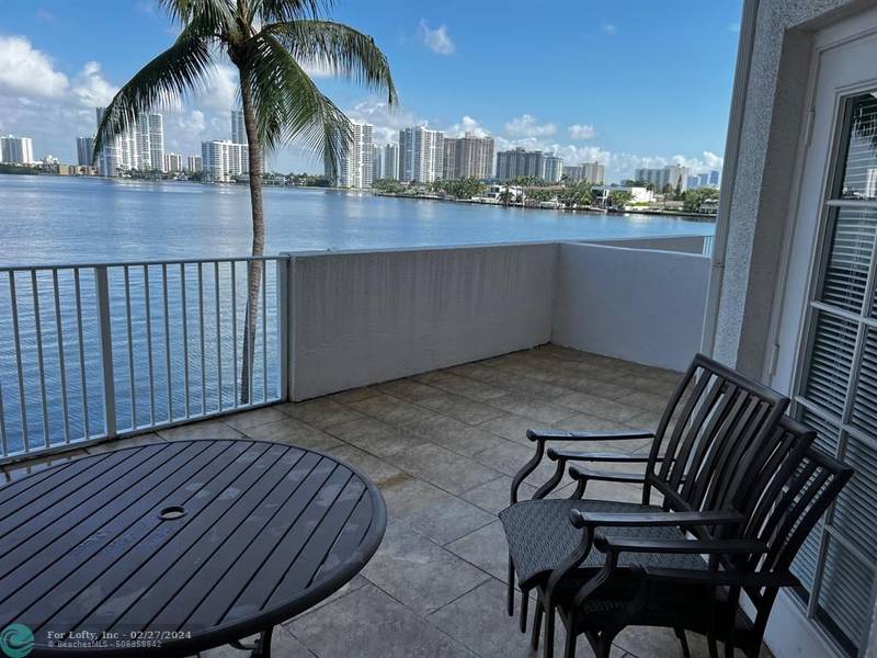 18260 N Bay Rd  #304, Sunny Isles Beach, FL 33160