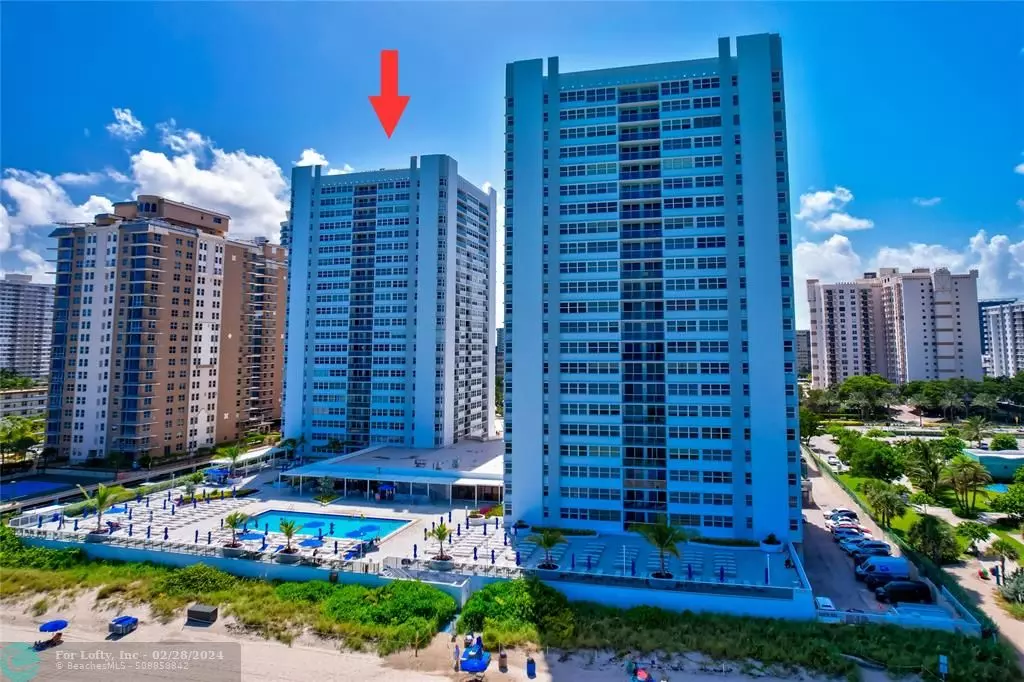 Hallandale Beach, FL 33009,1904 S Ocean Dr  #1201