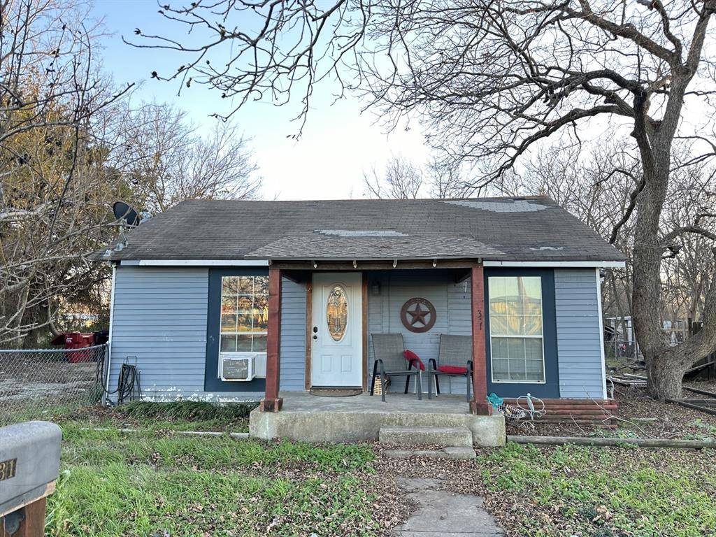 231 W Oneal Street, Wills Point, TX 75169