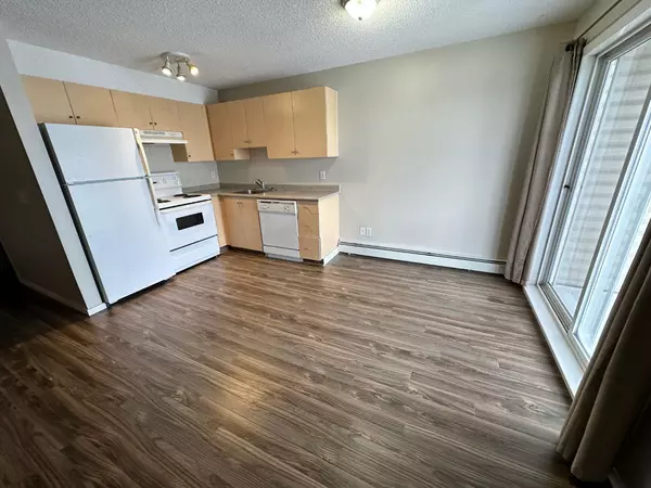 Calgary, AB T2A 7Z2,1620 70 ST SE #3423