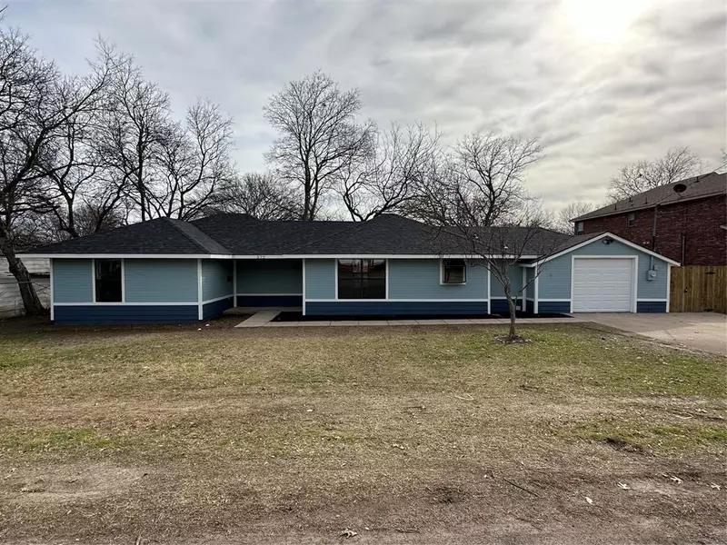 572 Griffin Street, Lancaster, TX 75146