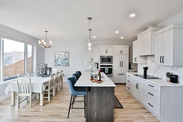 Lethbridge, AB T1K 8H9,221 Rivergrove Chase W