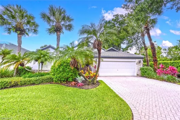 Naples, FL 34113,481 Crestwood LN