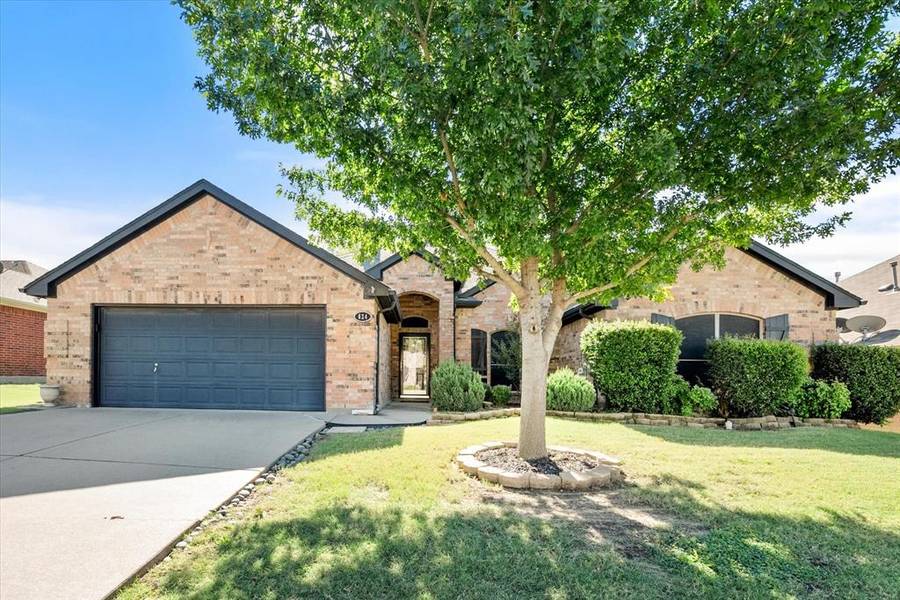 624 Manchester Drive, Mansfield, TX 76063