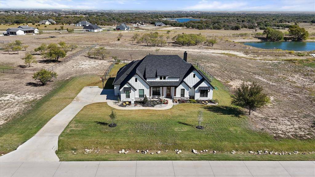 613 Dickens Drive, Aledo, TX 76008