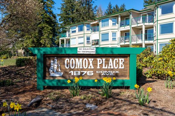 Comox, BC V9M 3M7,1876 Comox Ave #14