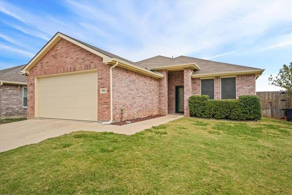 5016 Indian Valley Drive, Fort Worth, TX 76123