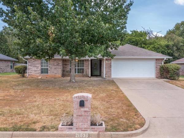 21030 BLUEGRASS, Flint, TX 75762