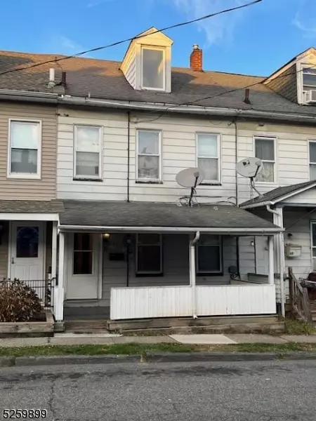 67 Lewis St, Phillipsburg Town, NJ 08865