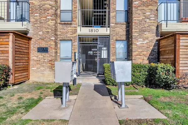 Dallas, TX 75206,1810 N Garrett Avenue #101