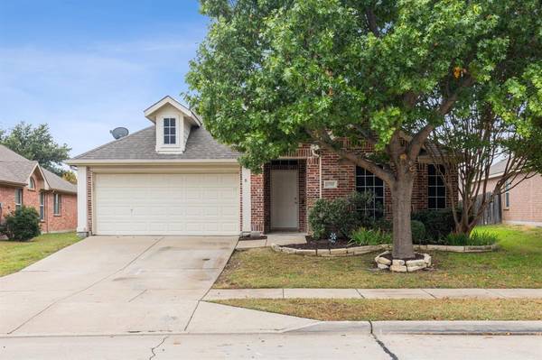 1733 Castle Creek Drive, Little Elm, TX 75068