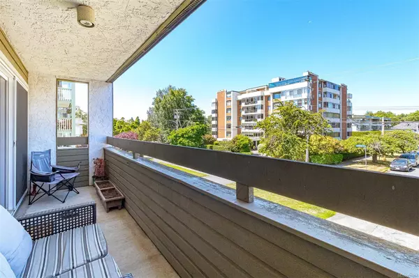 429 Linden Ave #206,  Victoria,  BC V8V 4G2