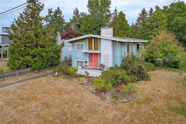 Sidney, BC V8L 2R9,9367 Webster Pl