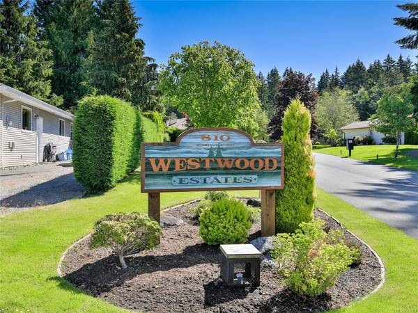 Qualicum Beach, BC V9K 2M6,810 Chestnut St #17