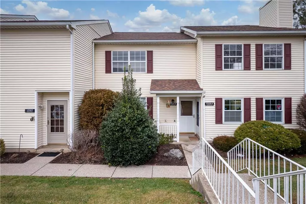 Bethlehem Twp, PA 18020,1709 Briarwood Drive #B