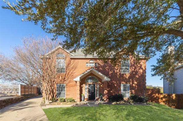 7504 Rall Circle, Fort Worth, TX 76132