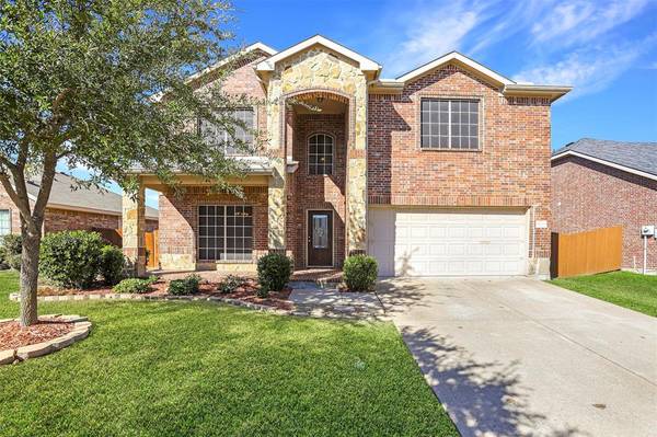 2033 Robincreek Cove, Heartland, TX 75126