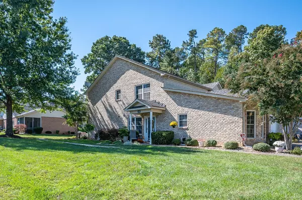 1153 Sleepy Oak LN, Forest, VA 24551