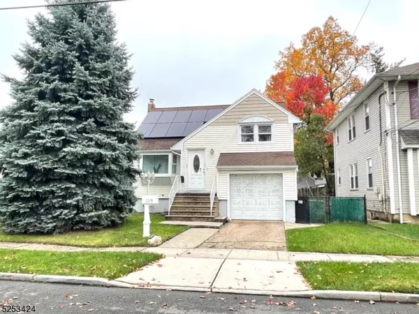 119 Adelphi St, Roselle Boro, NJ 07203