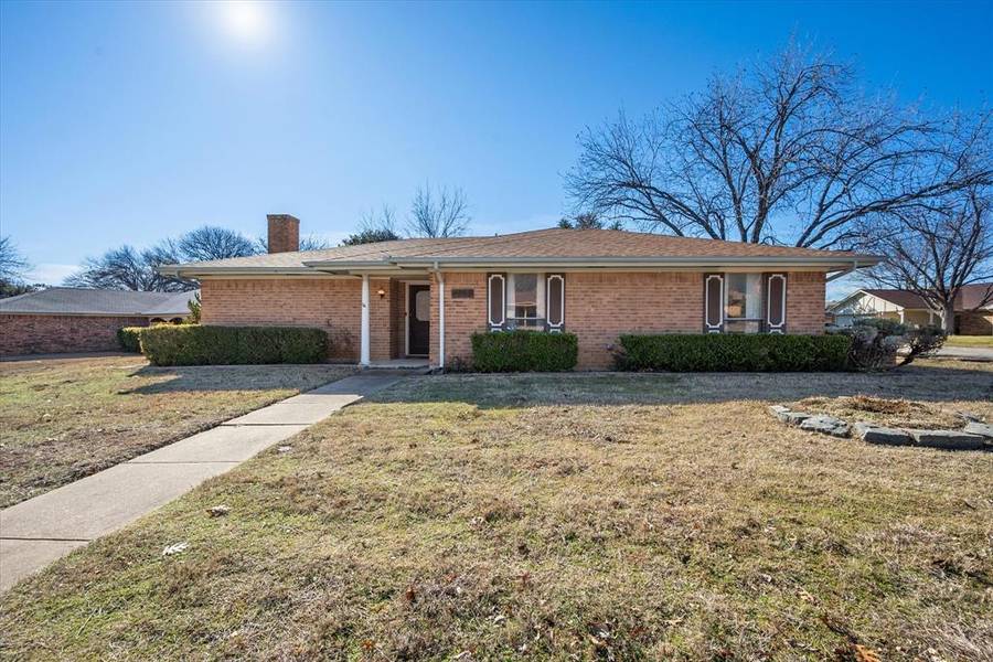 1924 Overbrook Drive, Arlington, TX 76014