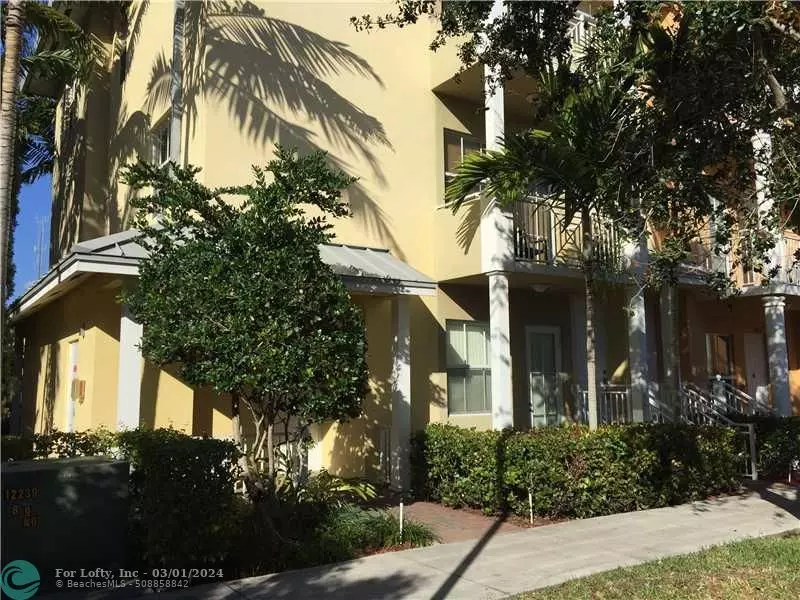 1349 SW 4 CT  #1349, Fort Lauderdale, FL 33312