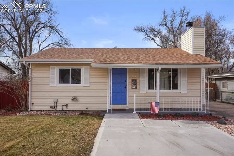 114 Hayes DR, Colorado Springs, CO 80911