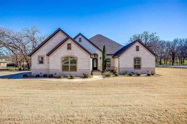 8501 Kingsley Circle, Granbury, TX 76049