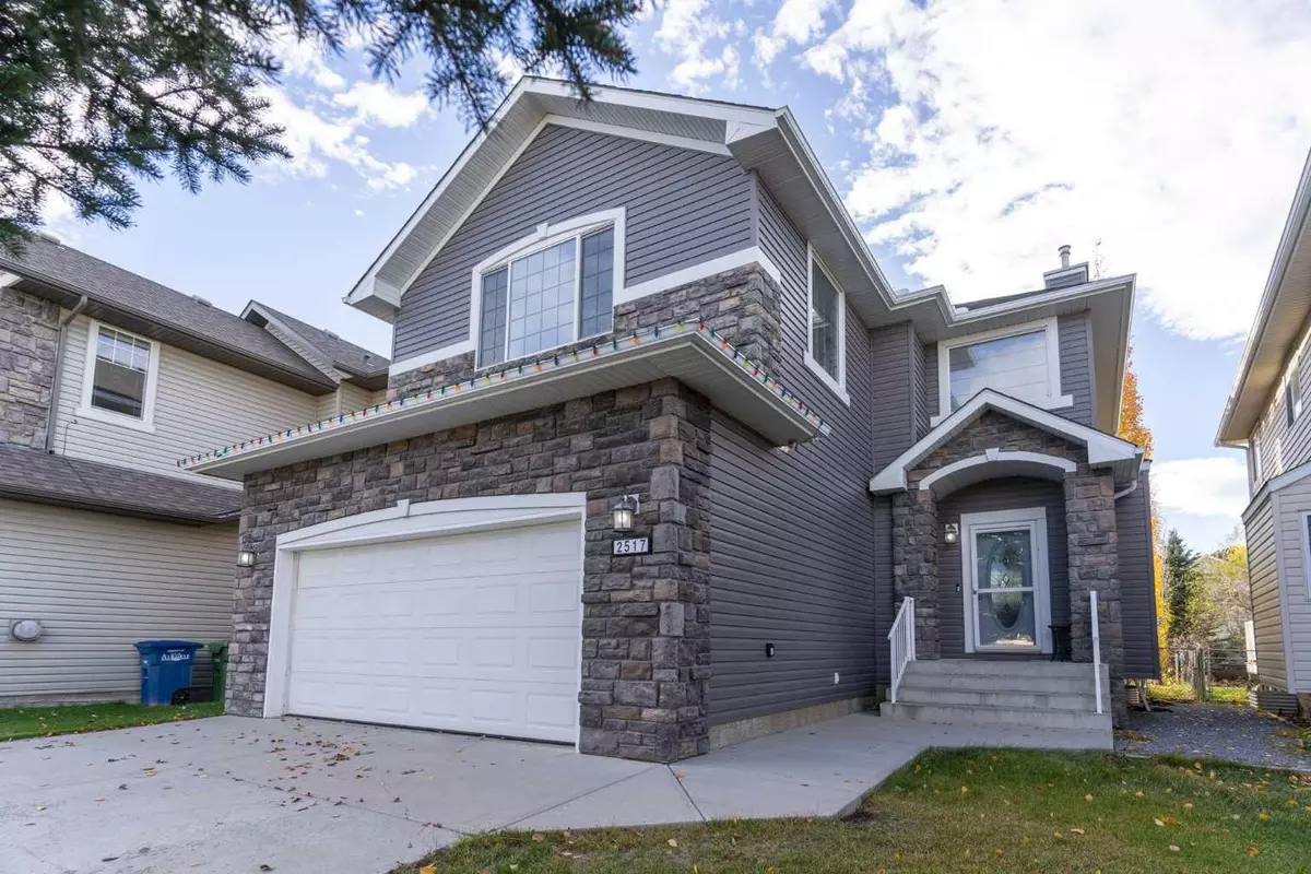 Airdrie, AB T4B3B6,2517 Coopers CIR SW