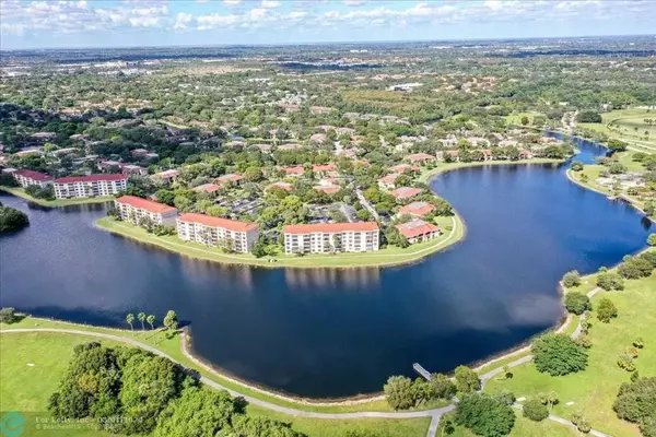 Coconut Creek, FL 33066,2766 Carambola Cir  #102