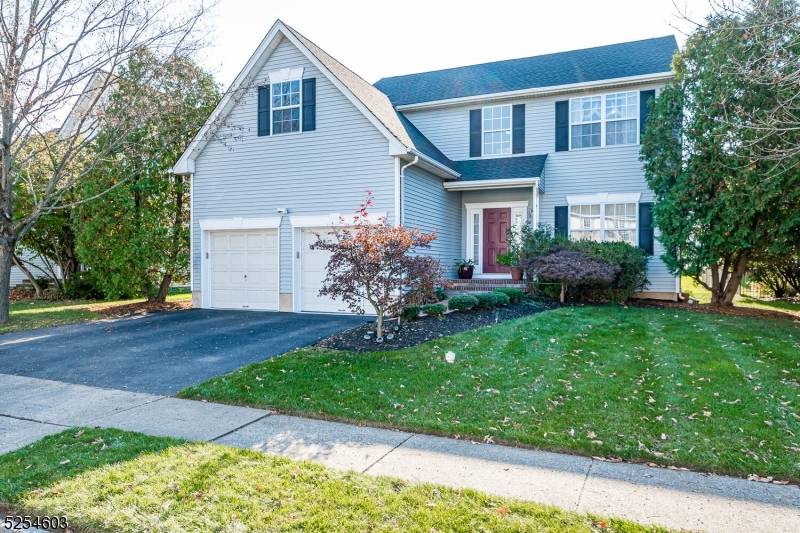 6 Heinrick Way, Bridgewater Twp., NJ 08807