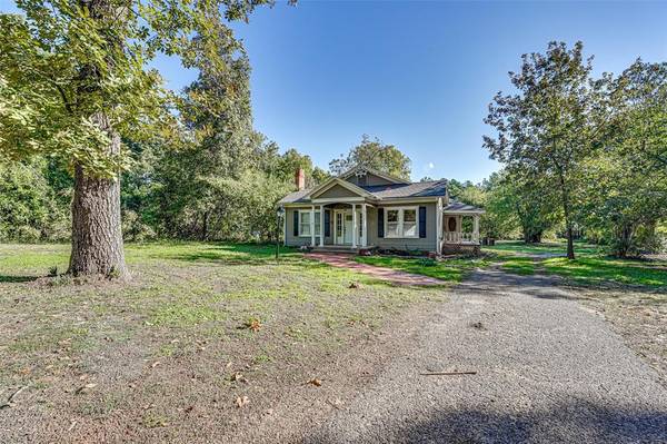 1103 Robbins Road,  Athens,  TX 75751